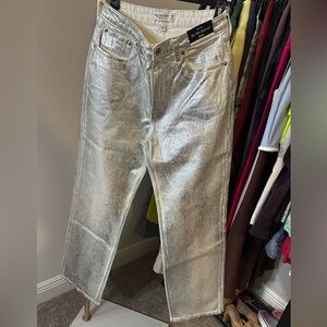 Abercrombie & Fitch The 90’s Relaxed Jean High Rise